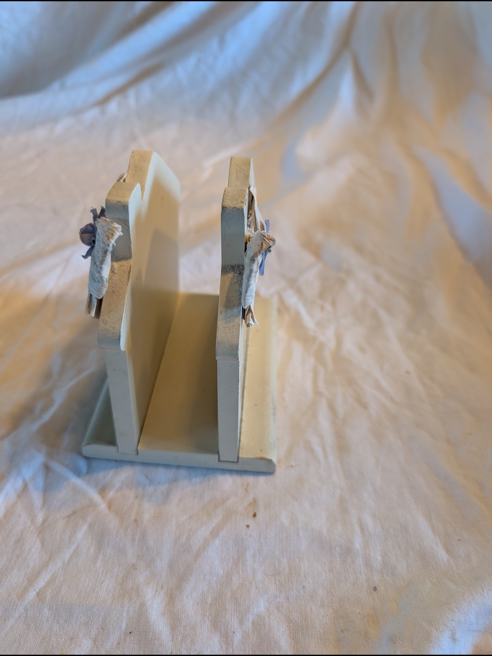 2/30$ Vintage White and Pastel Duck Napkin Holder - Picture 5 of 7